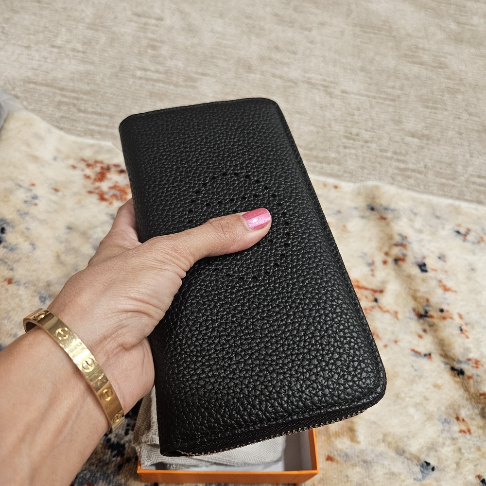 Elegant Black Textured Wallet